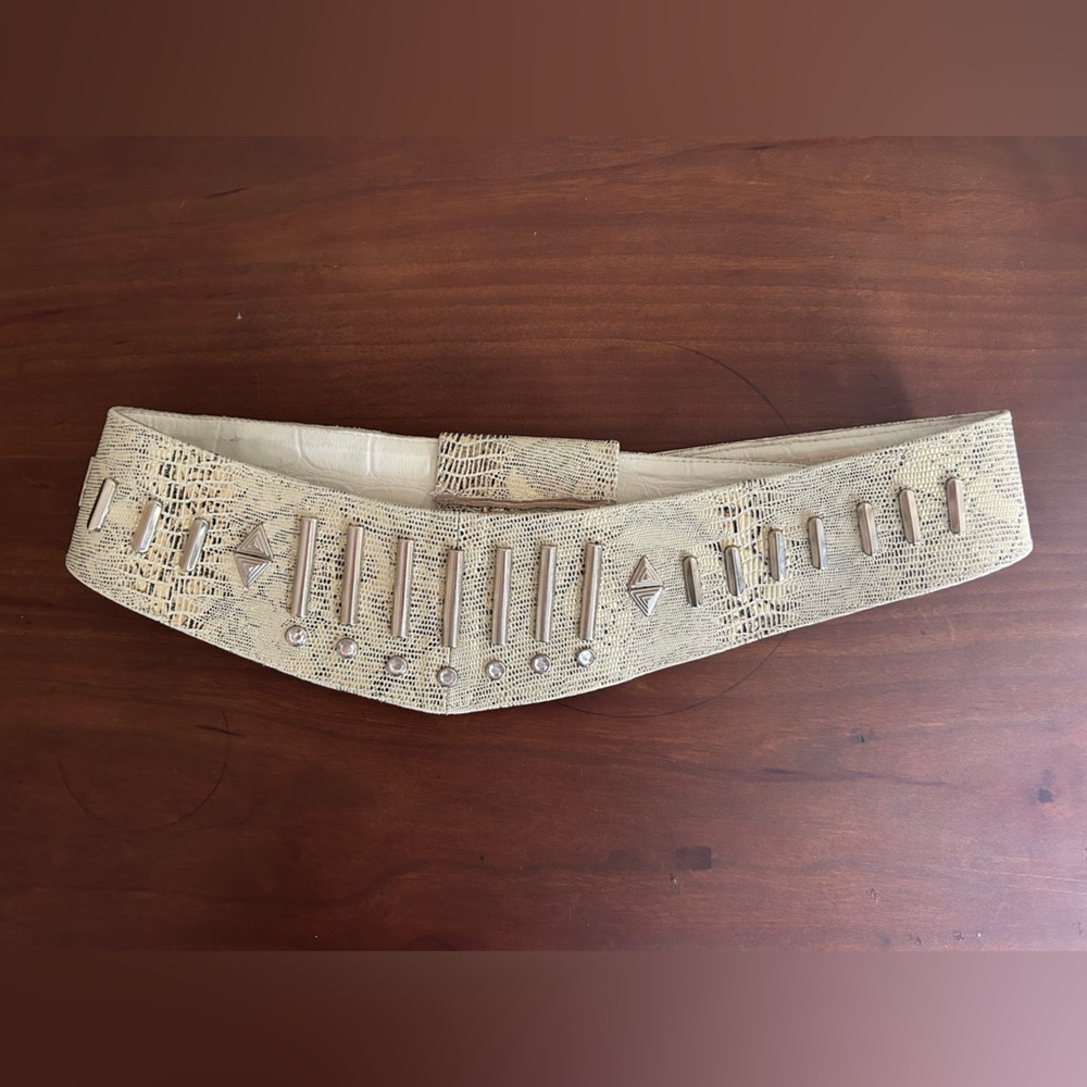 VTG Alligator Metallic Textured Belt with Stud Accents Y2K Western